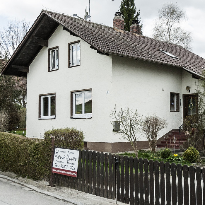 Passau. Fenster und Türen für den Altbau von Schreinerei Renaltner. Seit 1926.