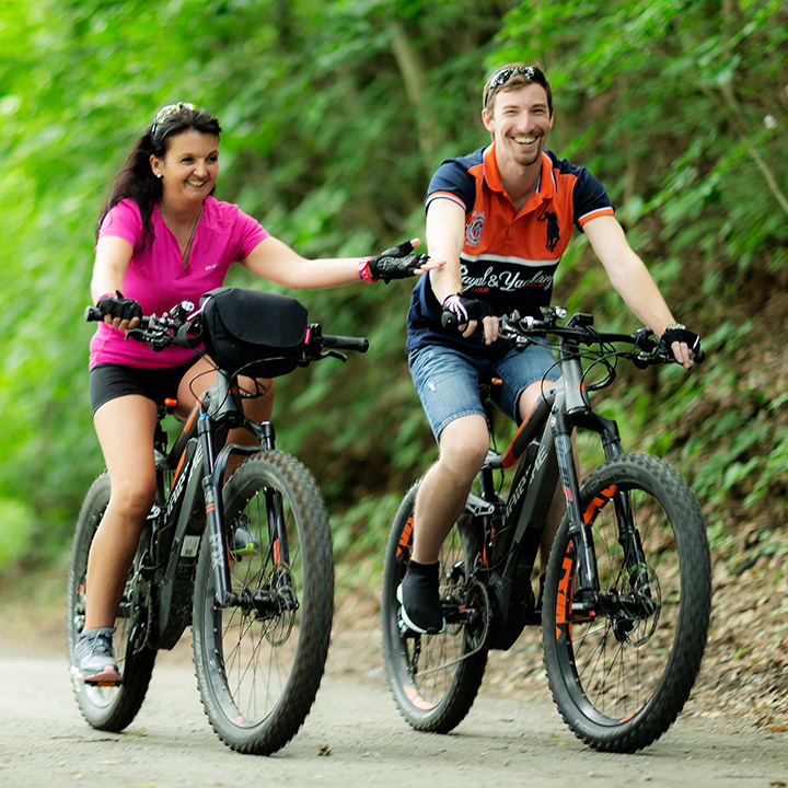 Krisenmanagement, unabdingbar, Journalismus, notwendig, markengerecht, gewährleisten, Beleibtheit, Hype, kurzfristig, Begeisterung, hyperbole, Übertreibung, prominent, Fürsprecher, sinnvoll, Erreichung, beitragen, Analyse, Sinn, definiert