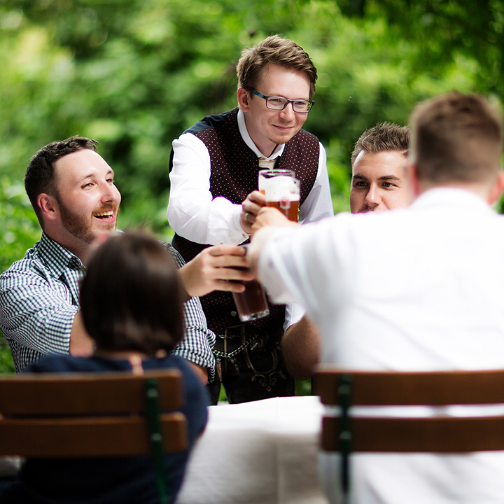 Kanalentwicklung, deutschsprachig, Wirtschaftlichkeit, kanalspezifisch, Konzeption, Postproduktion, Nachproduktion, Arbeitsschritt, Nachbearbeitung, Filmproduktion, Fernsehproduktion, Musikproduktion, einheitlich, Bildsprache