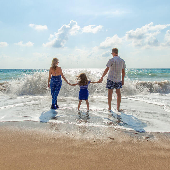 Herzschrittmacher, Psychose, Epilepsie, Schwanger, Sauerstoffaufnahme, Reduktion, Meditation, Körperreise, Chakrareise, Traumreise, Shinrin Yoku, Heilmeditation im Wald, Autogenes Training, Progressive Muskelentspannung, Qi Gong, Kunsttherapie, Ambulant, bewältigen, meistern, psychosomatisch, bewältigen, lindern, psychotherapeutisch, Arbeit, Verhaltenstherapie, Grundidee, Beschwerden, angemessen, Denkweise, Verhaltensweise, Übergeordnet, Prinzip, Selbsthilfe, Patient, Einsicht, Ursache, Entstehungsgeschichte, Methode, Hand, ermächtigen, überwinden, gestärkt, langfristig, Lösungsmöglichkeit, dynamisch, offen, Erkenntnisse, Wirksamkeit, Dialektisch-Behaviorale-Therapie, DBT, Marsha M. Linehan, Akzeptanz- und Commitmenttherapie, ACT, Steven C. Hayes, Schematherapie, Jeffrey E. Young, häufig, behandeln, Störung, Technische Universität Dresden, Gesundheit, betroffen, Stiftung Deutsche Depressionshilfe, Bundesbürger, behandlungsbedürftig, zentral, Behandlungsansatz, Ziel, konkret, verbunden, erarbeiten, Aktiv, Bewältigung