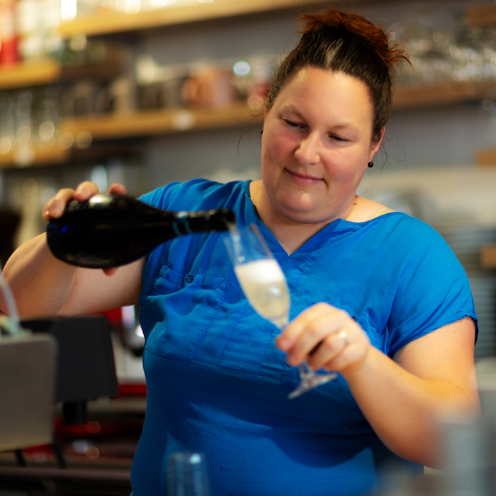 hervorragend, Abend, grandios, Gelateria, Burger, Lounge, Eine Kugel Eis, Zwei Kugeln Eis, Drei Kugeln Eis, Vier Kugeln Eis, Fünf Kugeln Eis, Familien Packung, Familenpack M, Familenpack L, Familenpack XL, Ananas Becher, Erdbeer Becher, Malaga Becher, Joghurt-Becher, Frucht Becher, Amarena Becher, Schoko Becher, Kiwi Becher, Walnuss Becher, Eierlikör Becher, Tiramisu-Becher, After Eight Becher, Nuß-Becher, Karamell-Becher, Spaghetti Becher, Banana Karamel Becher, Mokka-Becher, Baileys Becher, Tartufo Karamel, Tartufo, Tartufo Bianco, Amaretto Becher, Eiskaffee - Eisschokolade, Milchmix - Milchshake, Carbonara Spaghetti Eis, Banana Spaghetti Eis, Schoko Spaghetti Eis, Spaghetteria Italia, Kiwi Spaghetti Eis, Nero Spaghetti Eis, Vanille Spaghetti Eis, Erdbeer Spaghetti Eis, Amarena Spaghetti Eis, Primavera Spaghetti Eis, Clasico Spaghetti Eis, Schokosoße Tüte, After Eight Tüte, Erdbeer Tüte, Amarena Tüte, Erdbeersoße Tüte, Bonito Tüte, Raffaello Tüte, Krokant Tüte, Nuss Tüte, Rocher Tüte, Joghurt Waldbeer, Joghurt Amarena