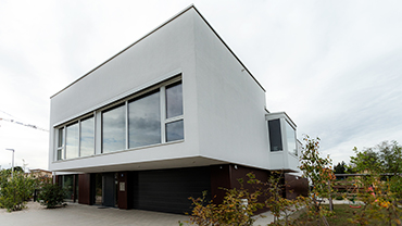 Neubau in Passau - Haus mit Panorama Schiebetüre