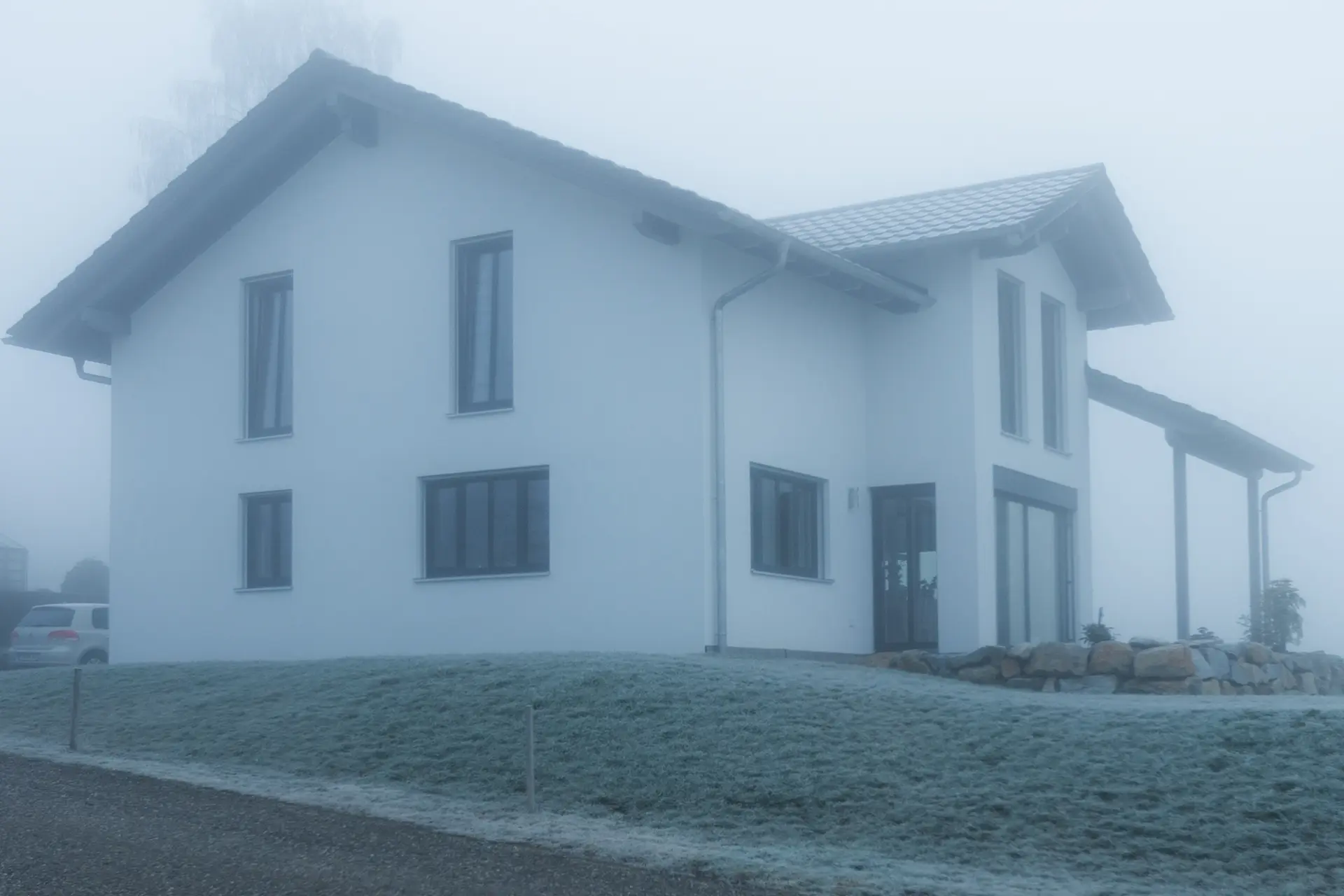 Erstklassiger Kundendienst für Fenster in Neukirchen am Inn: Schreinerei Renaltner garantiert Funktionsprüfung und langfristigen Service nach der Montage.