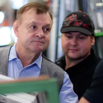 Johann Putz und Franz Renaltner präsentieren barrierefreie Schwellen-Lösungen